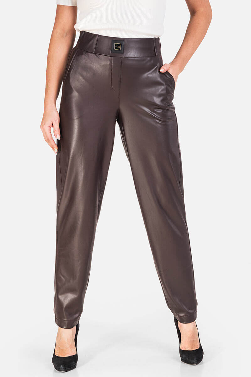 Γυναικείο δερμάτινο παντελόνι 8390-21 Neymaz